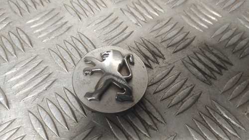 Cabochon centre roue jante alu